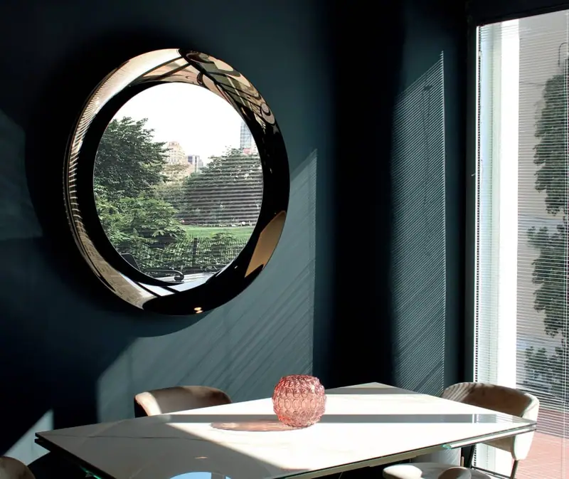 Cosmo – Round curved-glass mirror, Bronze, smoked centre, interior