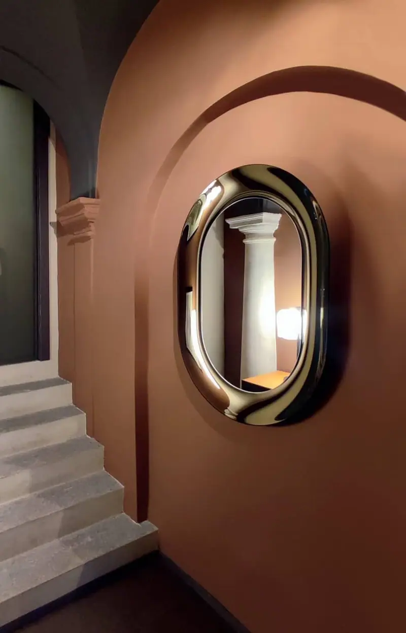 Ellisse – Oval curved-glass mirror, Bronze, interior