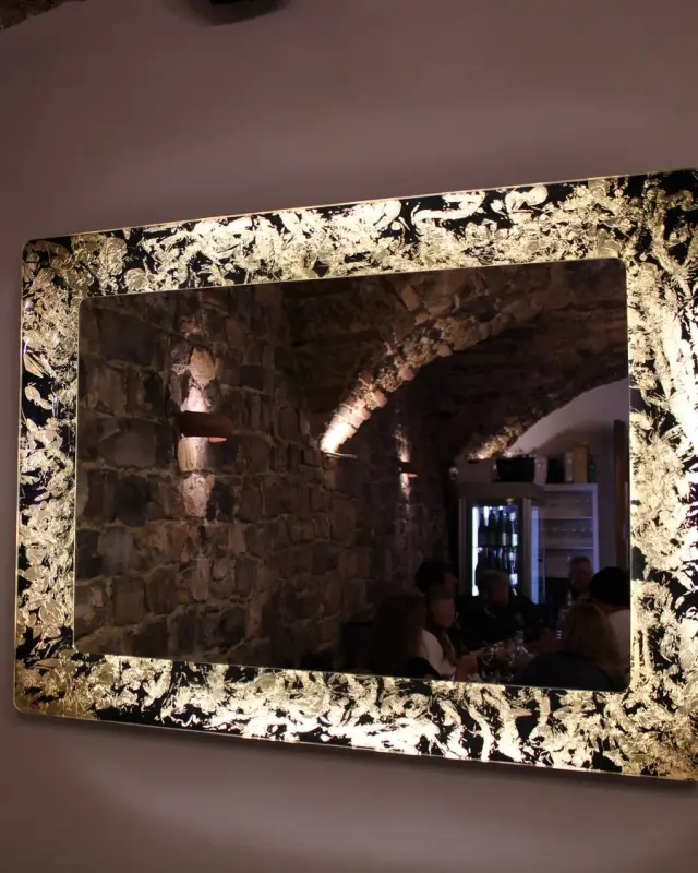 Golden Summer – Gold leaf on black mirror with LED, Gold leaf on black, interior